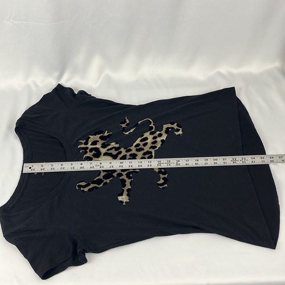 Express Women’s Scoop Neck Off-Black T-Shirt with Lion Print Size Medium - Picture 6 of 8
